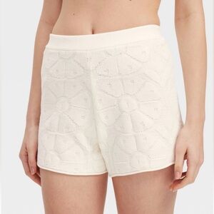 Roller Rabbit × Target Daisy Floral Embossed
Terry Shorts Cream & Free RR Cookie